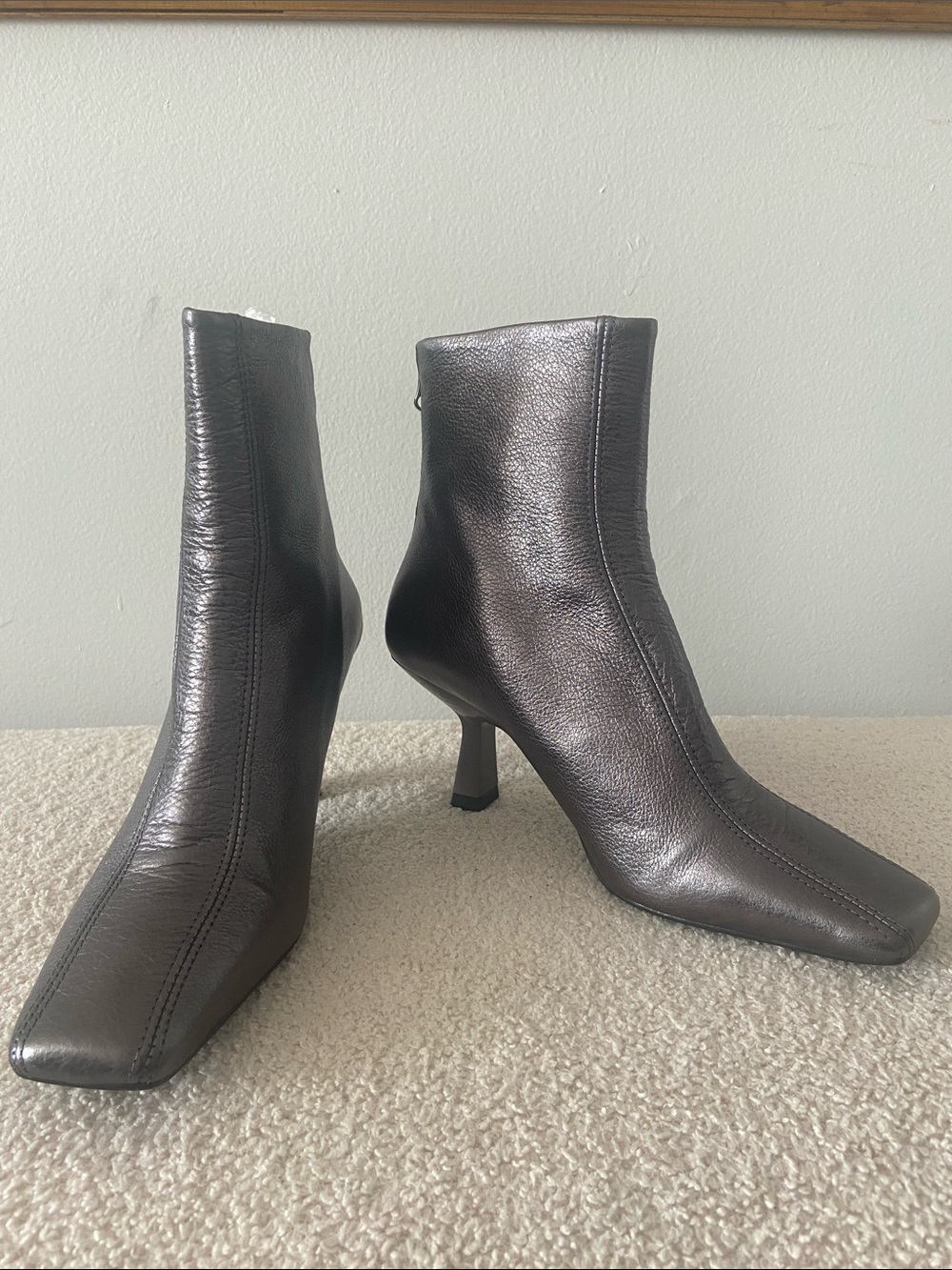 L’intervalle Metallic Square Toe Ankle Boots size 37 Gray silver Small Heel